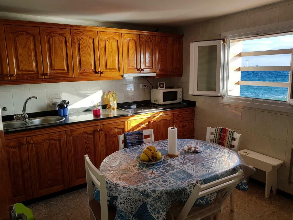 Bed And Breakfast By The Sea Pozo Izquierdo Esterno foto
