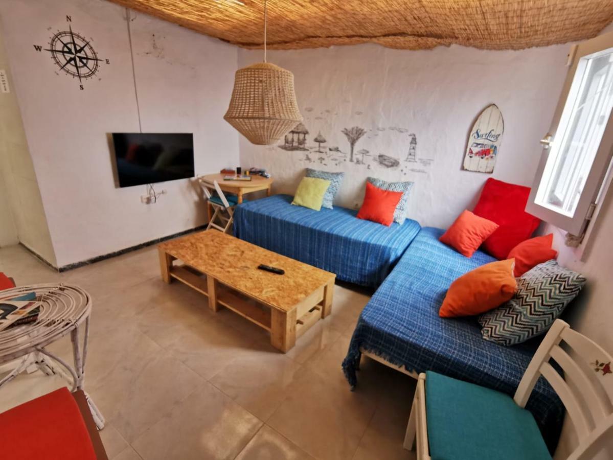 Bed And Breakfast By The Sea Pozo Izquierdo Esterno foto